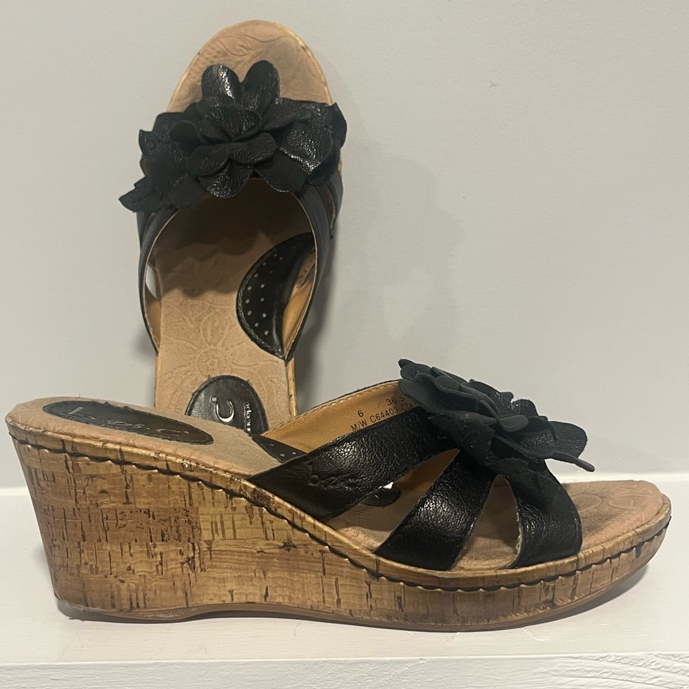 b.o.c. Born Concepts Women's Manona Slip-On Wedge Sandals - Size 6 - Picture 4 of 10